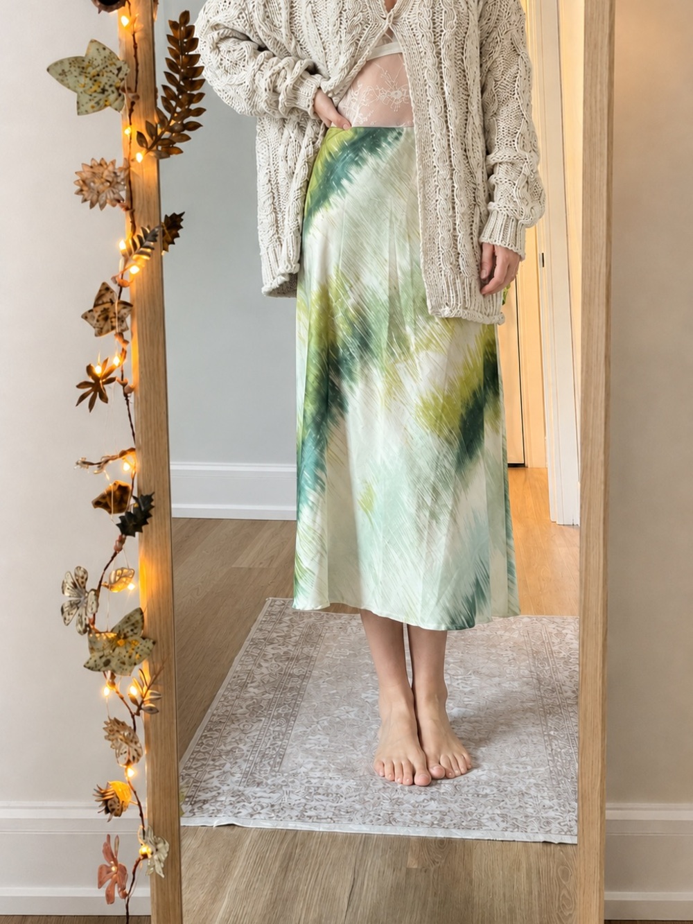 Women's Green Tie-Dye Midi Skirt